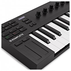 Native Instruments Komplete Kontrol M32