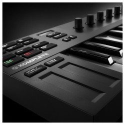 Native Instruments Komplete Kontrol M32