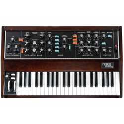 Moog Minimoog Model D (2022 Edition)